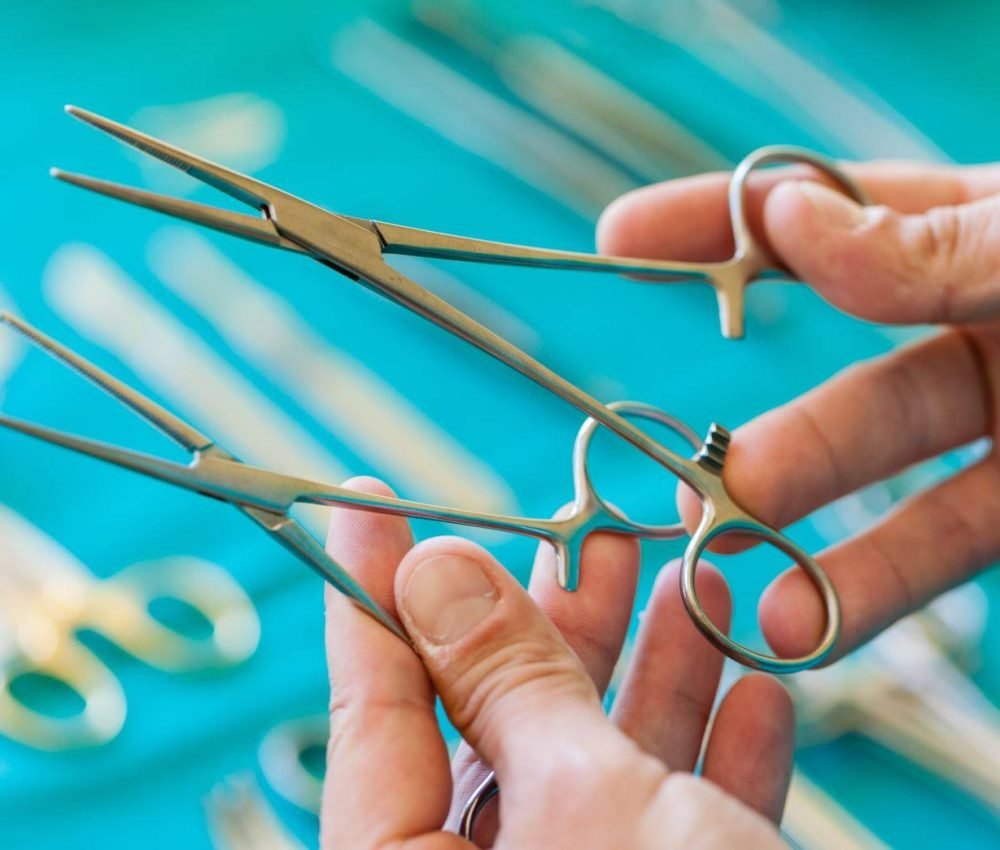 surgical_instruments_comparison